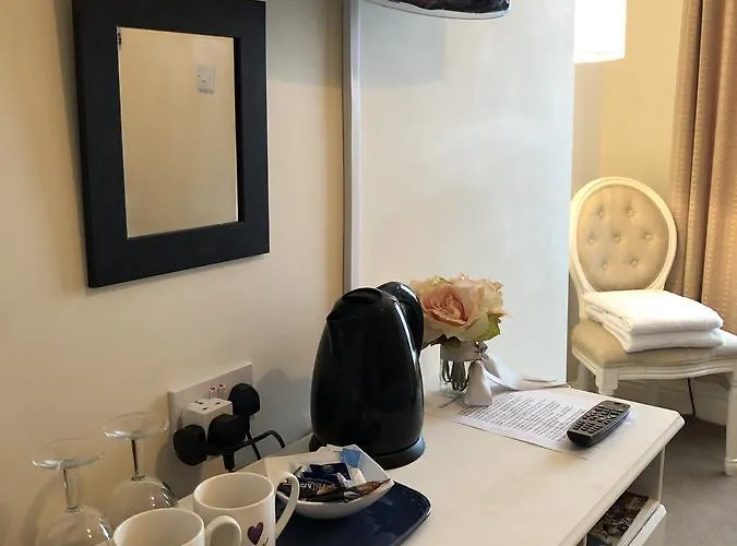 North Sands Guest house 3*